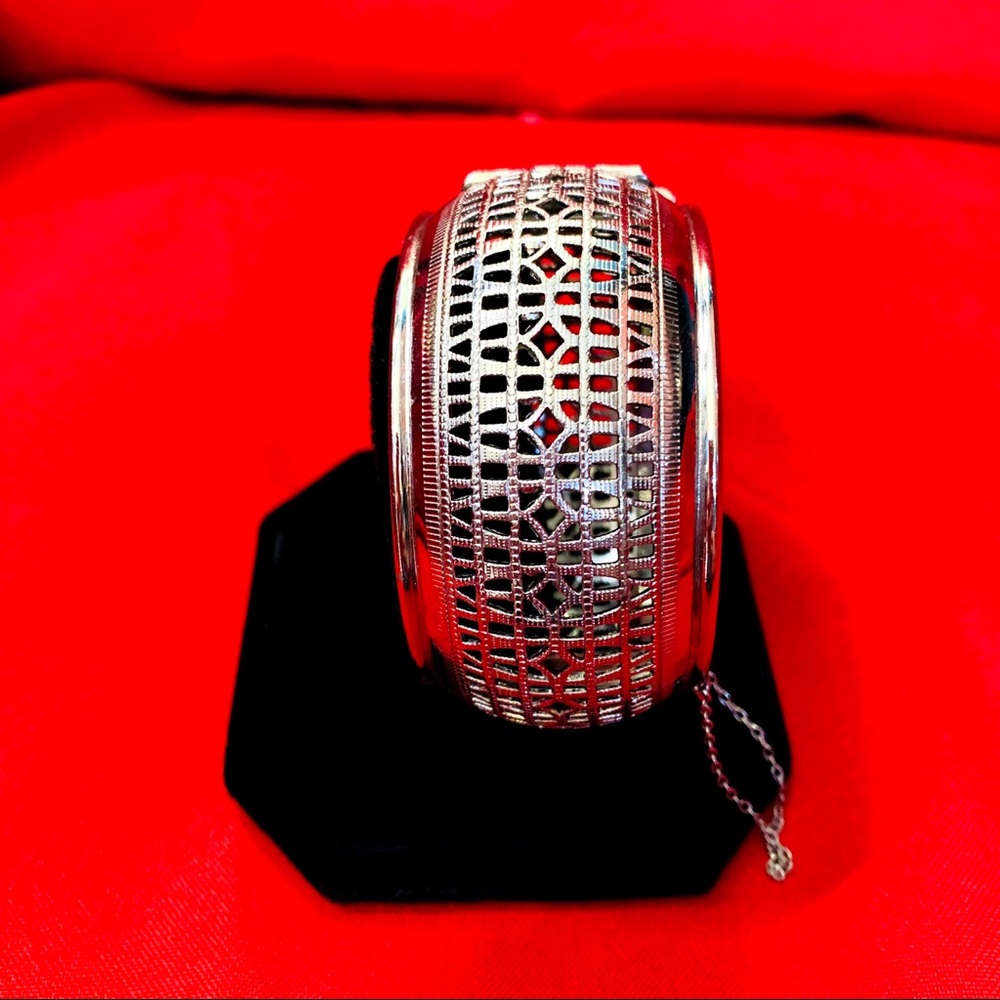 Whiting & Davis Modernist Hinged Cuff/Bangle